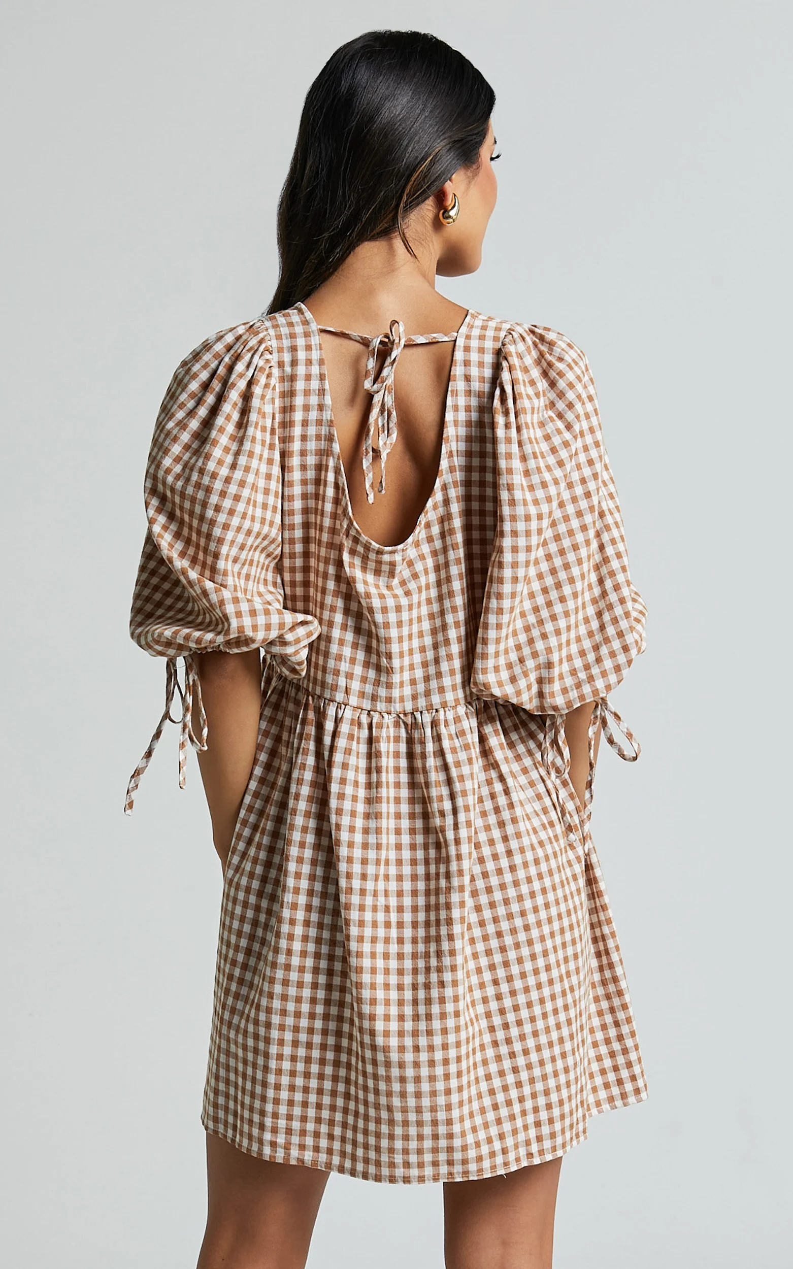 Rosita Mini Dress - Tie Front Puff Sleeve Dress in Caramel & White Gingham - Image 7